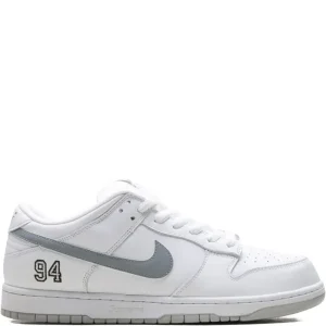 Nike SB Dunk Low Supreme - White