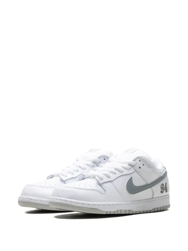 Nike SB Dunk Low Supreme - White – Image 2