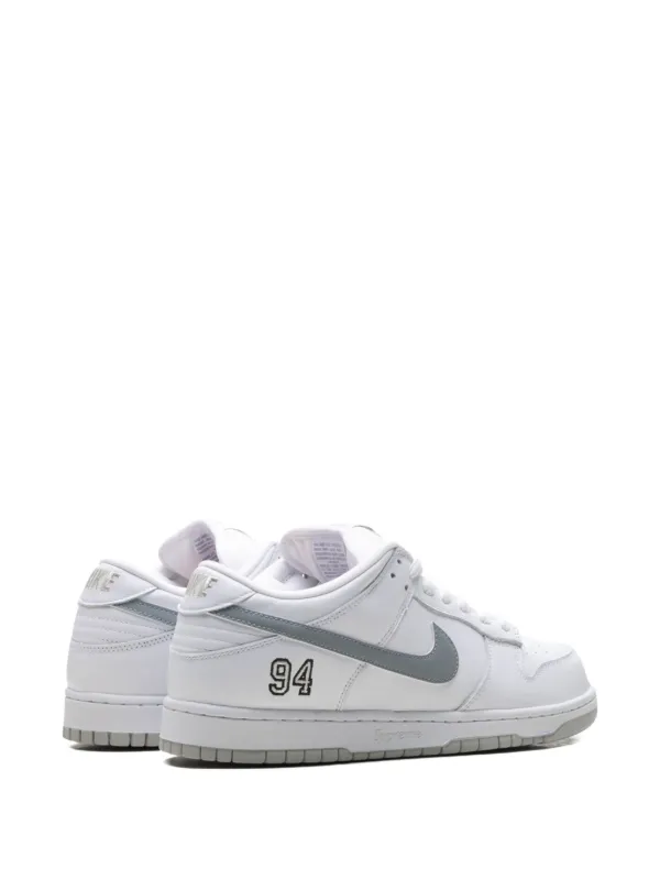 Nike SB Dunk Low Supreme - White – Image 3