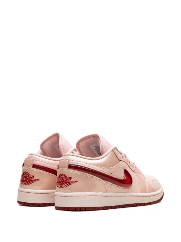 Jordan baskets Jordan 1 'Patent Valentine's Day' – Image 3